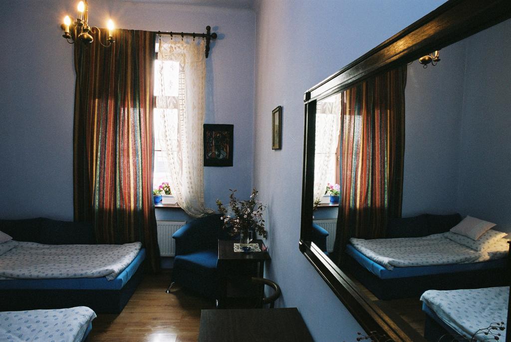Piano Guest House Краков Экстерьер фото
