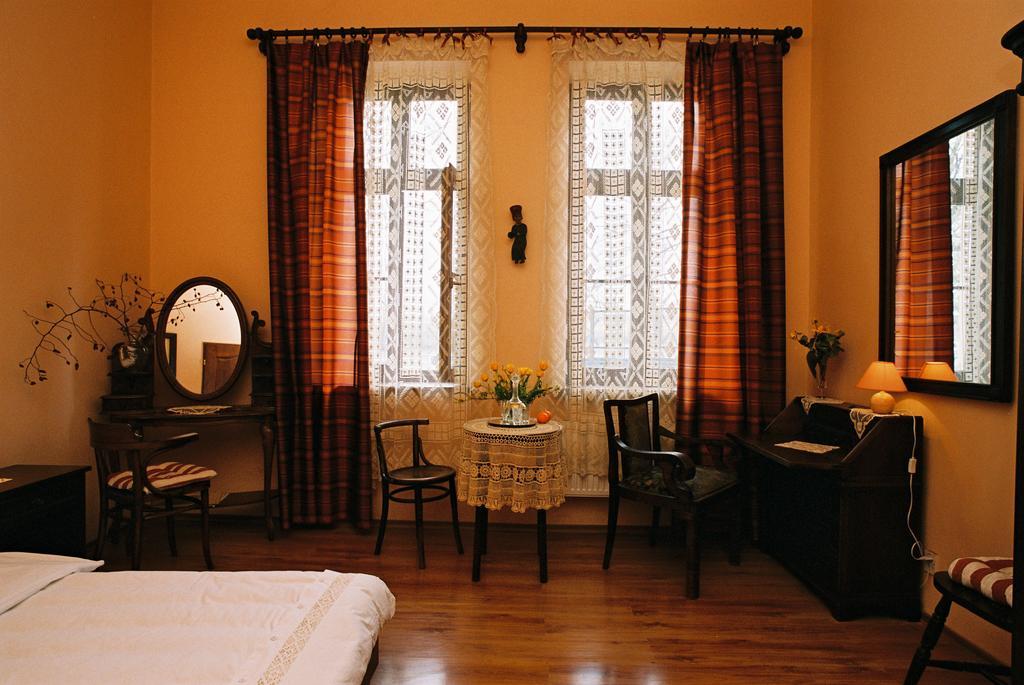 Piano Guest House Краков Экстерьер фото