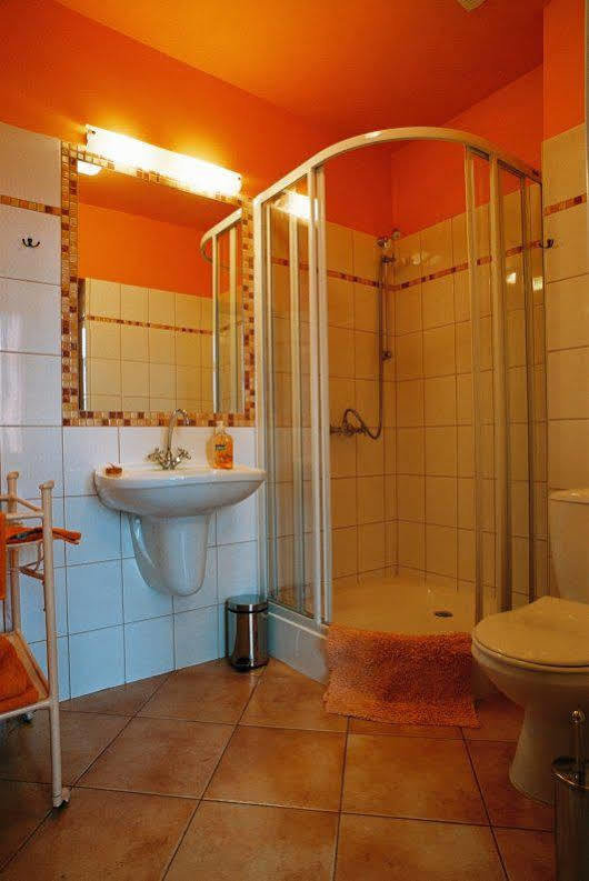 Piano Guest House Краков Экстерьер фото